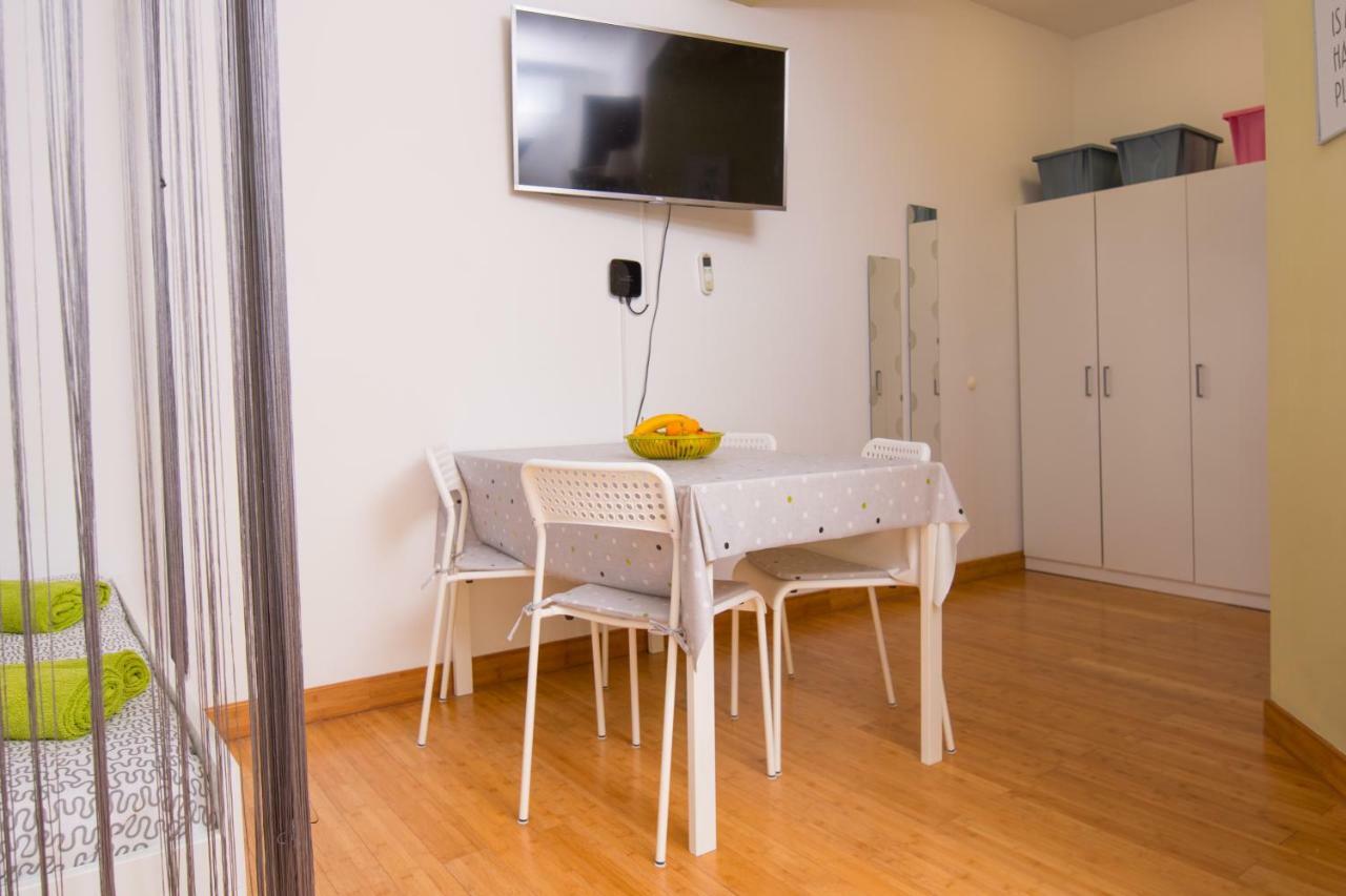 Apartment Nina Pula Exterior photo